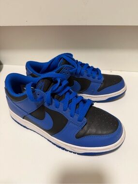 Nike Kids Royal Blue and Black Low-Top Sneakers